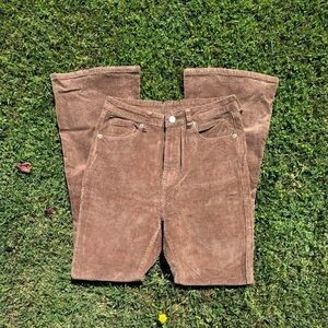 High Waisted Flare Corduroy Pants
- Size: M(6)